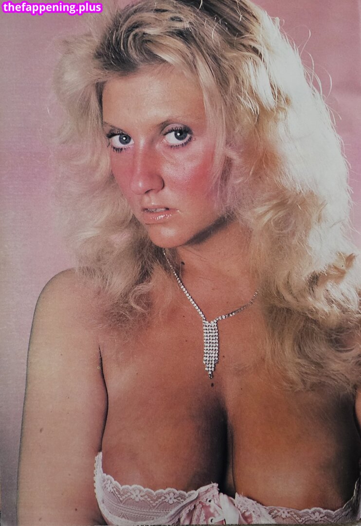 S early  s page  girls/ leaked private photo uncensored HD quality