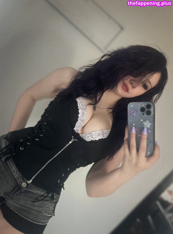 Aaebi / leaked private photo uncensored HD quality