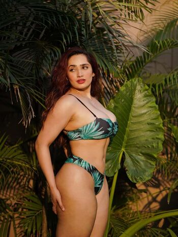 Aditi mistry  page leaked private photo uncensored HD quality