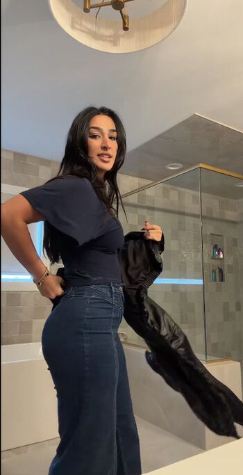 Adolladola leaked private photo uncensored HD quality