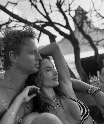 Alessandra ambrosio  page leaked private photo uncensored HD quality