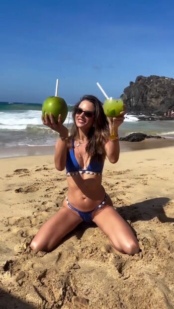 Alessandra ambrosio  page leaked private photo uncensored HD quality