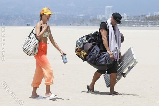 Alessandra ambrosio  page leaked private photo uncensored HD quality