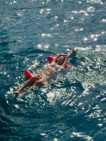 Alessandra ambrosio  page leaked private photo uncensored HD quality