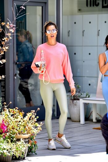 Alessandra ambrosio  page leaked private photo uncensored HD quality