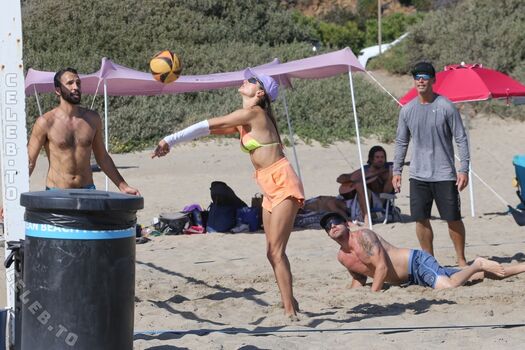 Alessandra ambrosio  page leaked private photo uncensored HD quality