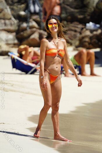 Alessandra ambrosio  page leaked private photo uncensored HD quality