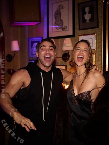 Alessandra ambrosio  page leaked private photo uncensored HD quality