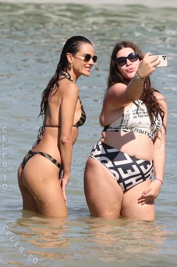 Alessandra ambrosio  page leaked private photo uncensored HD quality