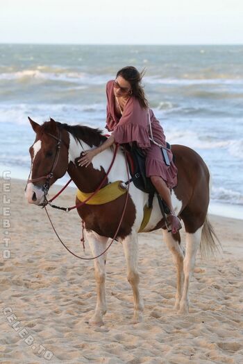 Alessandra ambrosio  page leaked private photo uncensored HD quality