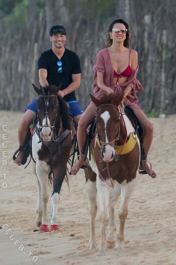 Alessandra ambrosio  page leaked private photo uncensored HD quality