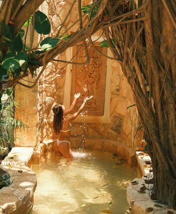 Alessandra ambrosio  page leaked private photo uncensored HD quality