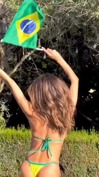 Alessandra ambrosio  page leaked private photo uncensored HD quality