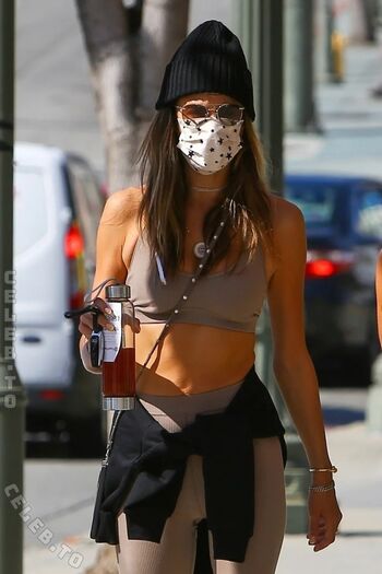 Alessandra ambrosio  page leaked private photo uncensored HD quality