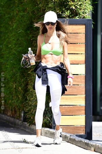 Alessandra ambrosio  page leaked private photo uncensored HD quality