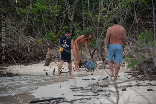 Alessandra ambrosio  page leaked private photo uncensored HD quality