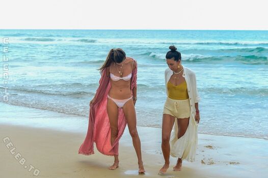 Alessandra ambrosio  page leaked private photo uncensored HD quality