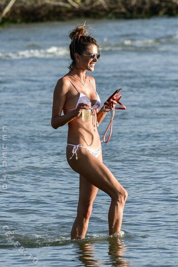 Alessandra ambrosio  page leaked private photo uncensored HD quality