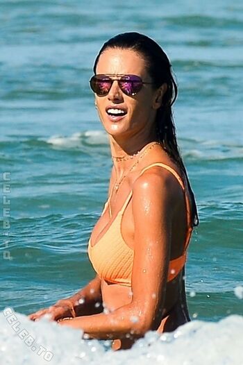 Alessandra ambrosio  page leaked private photo uncensored HD quality