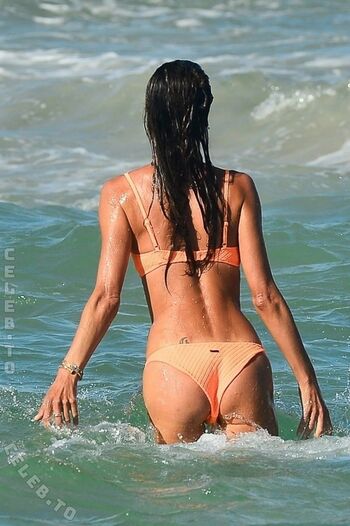 Alessandra ambrosio  page leaked private photo uncensored HD quality