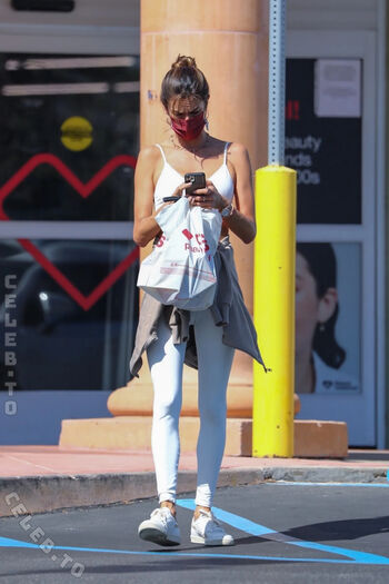 Alessandra ambrosio  page leaked private photo uncensored HD quality