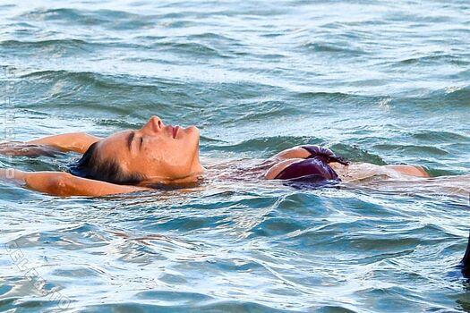 Alessandra ambrosio  page leaked private photo uncensored HD quality