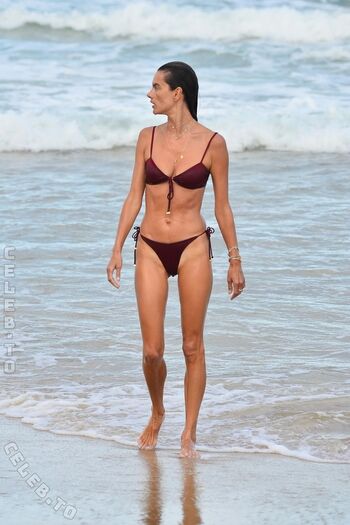 Alessandra ambrosio  page leaked private photo uncensored HD quality