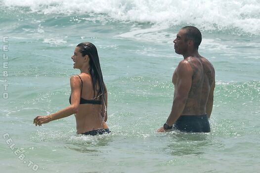 Alessandra ambrosio  page leaked private photo uncensored HD quality