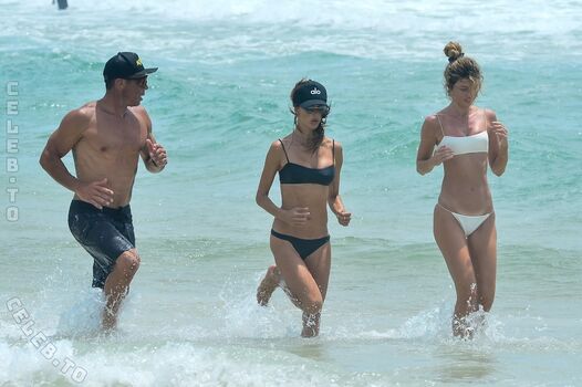Alessandra ambrosio  page leaked private photo uncensored HD quality