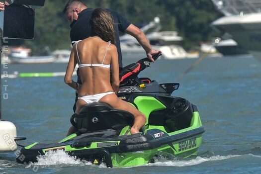 Alessandra ambrosio  page leaked private photo uncensored HD quality