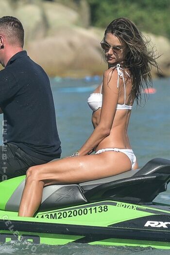 Alessandra ambrosio  page leaked private photo uncensored HD quality
