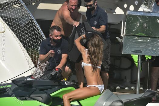 Alessandra ambrosio  page leaked private photo uncensored HD quality