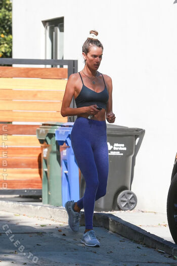 Alessandra ambrosio  page leaked private photo uncensored HD quality
