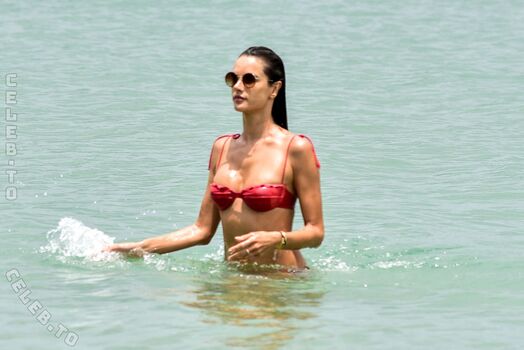 Alessandra ambrosio  page leaked private photo uncensored HD quality