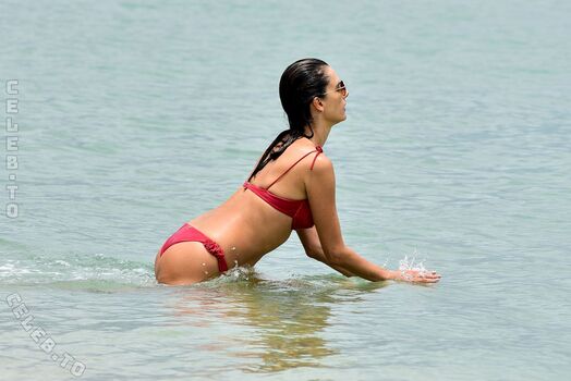 Alessandra ambrosio  page leaked private photo uncensored HD quality
