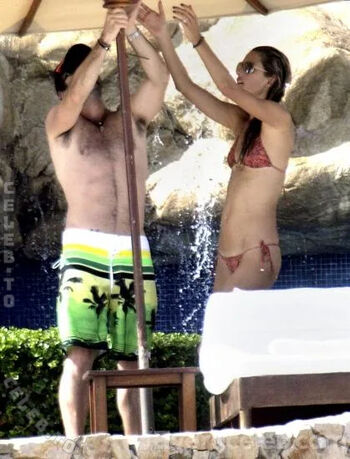 Alessandra ambrosio  page leaked private photo uncensored HD quality