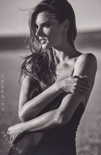 Alessandra ambrosio  page leaked private photo uncensored HD quality