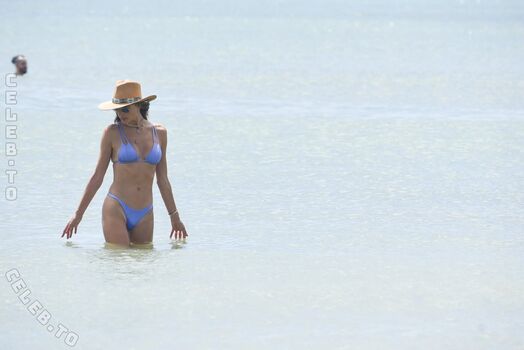 Alessandra ambrosio  page leaked private photo uncensored HD quality