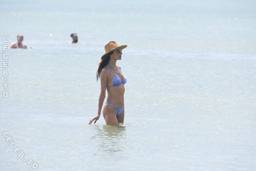 Alessandra ambrosio  page leaked private photo uncensored HD quality