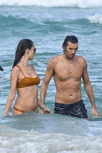 Alessandra ambrosio  page leaked private photo uncensored HD quality