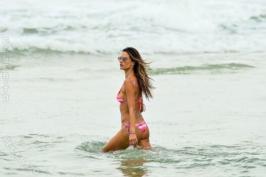 Alessandra ambrosio  page leaked private photo uncensored HD quality