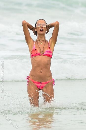 Alessandra ambrosio  page leaked private photo uncensored HD quality