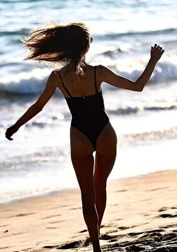 Alessandra ambrosio  page leaked private photo uncensored HD quality