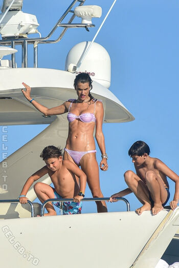 Alessandra ambrosio leaked private photo uncensored HD quality