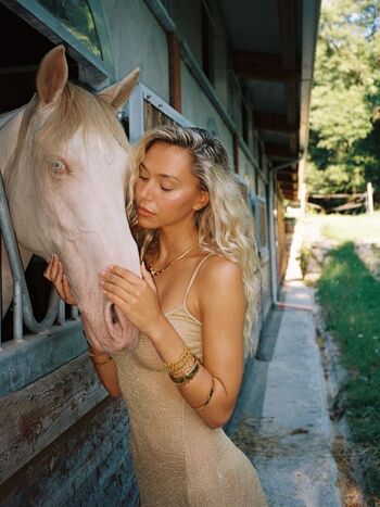 Alexis ren  page leaked private photo uncensored HD quality