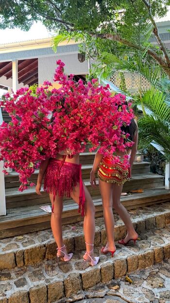 Alexis ren  page leaked private photo uncensored HD quality