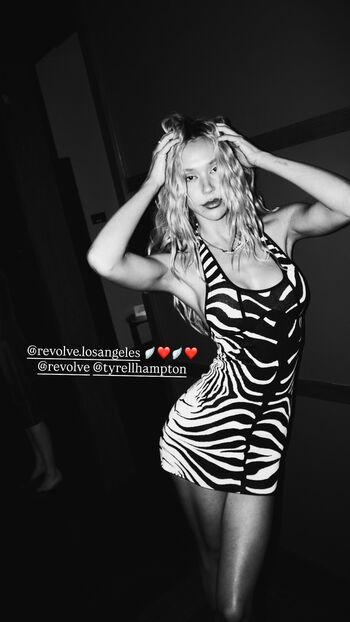 Alexis ren  page leaked private photo uncensored HD quality