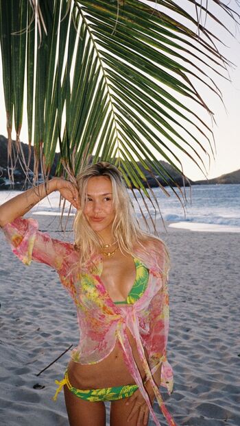 Alexis ren  page leaked private photo uncensored HD quality