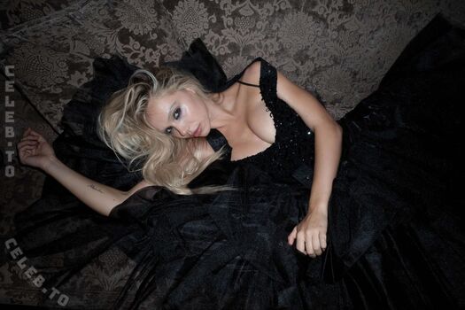 Alexis ren  page leaked private photo uncensored HD quality