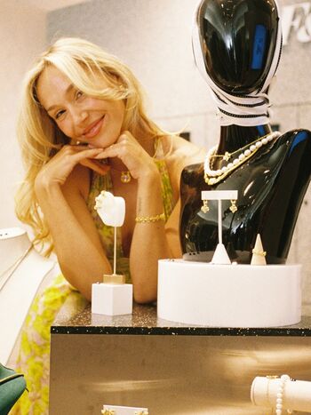 Alexis ren  page leaked private photo uncensored HD quality